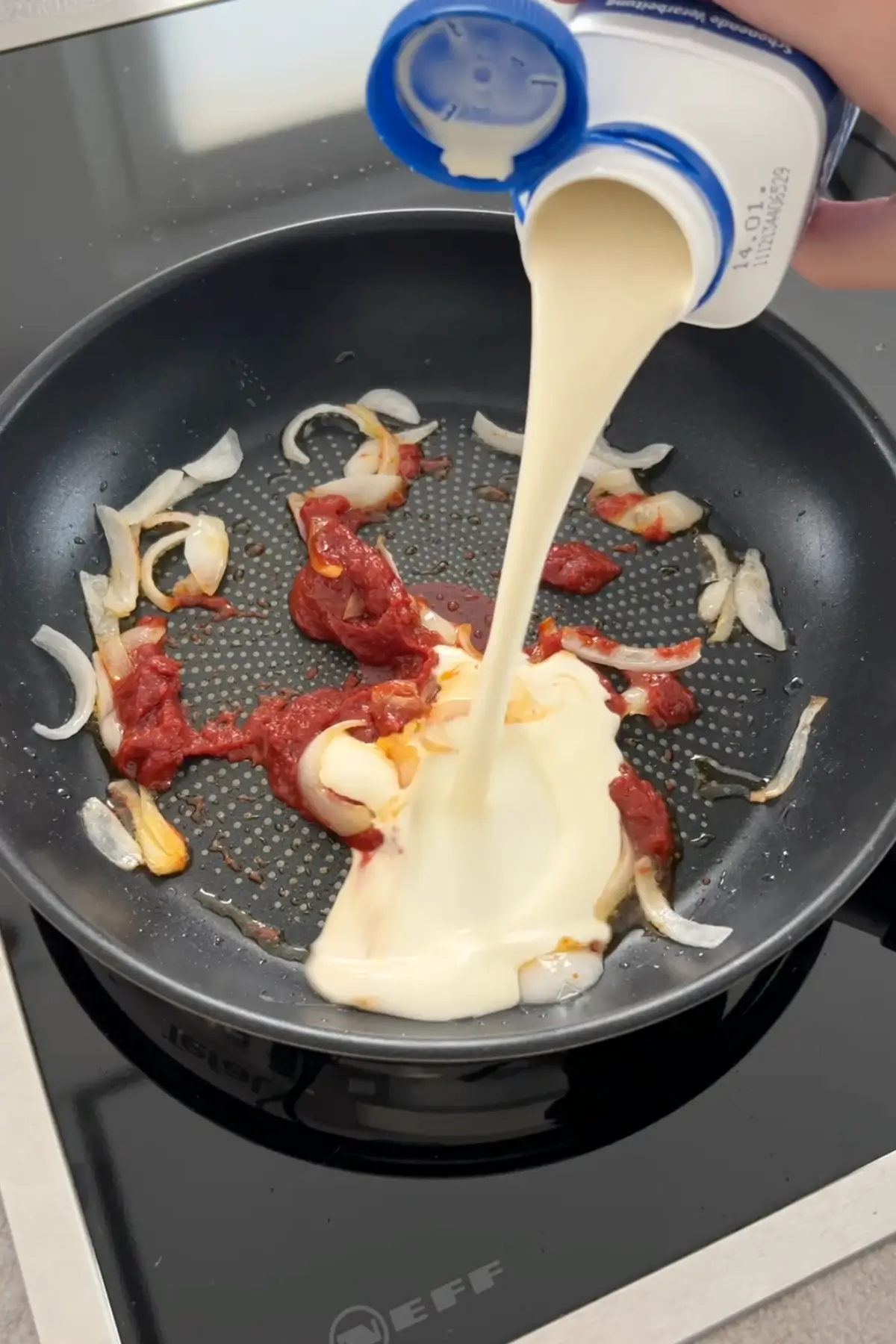 sahne-mozzarella-tomatensoße