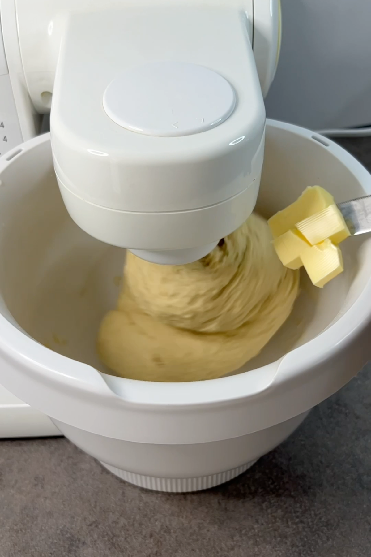 rezept-fluffiger-hefezopf