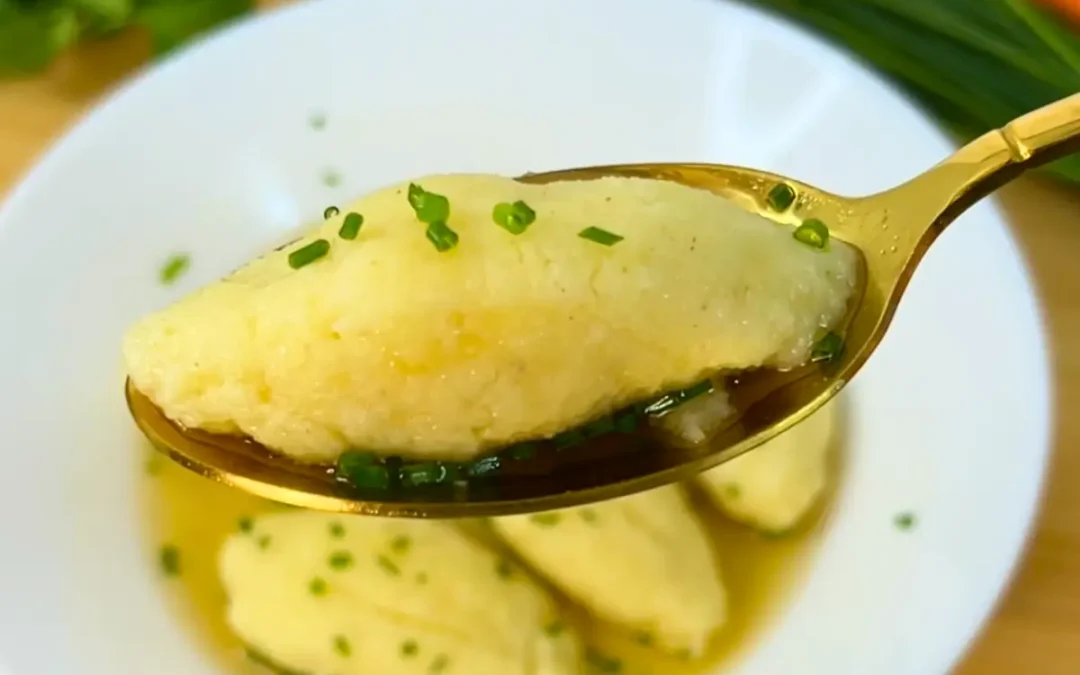 Einfache Grießklößchen – schnelle Grießnockerlsuppe