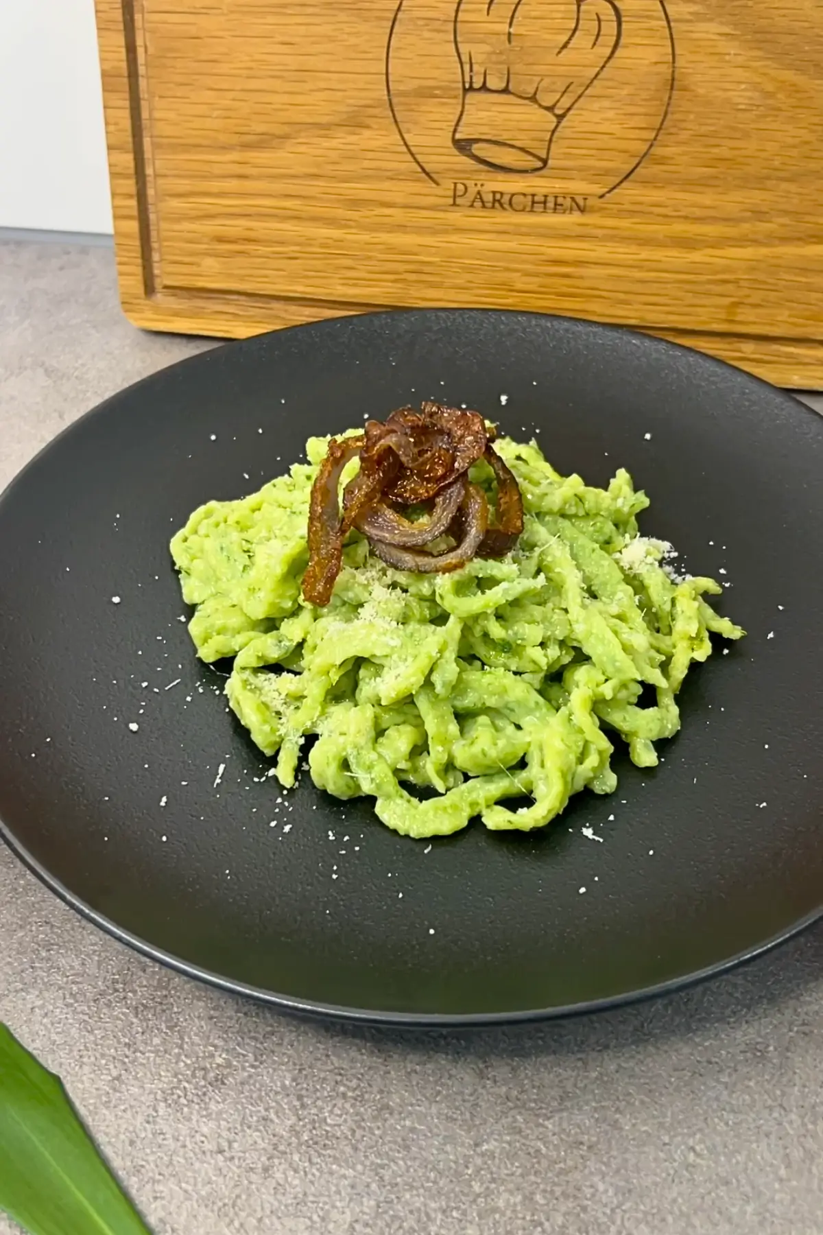 Einfache B&auml;rlauchsp&auml;tzle mit K&auml;se