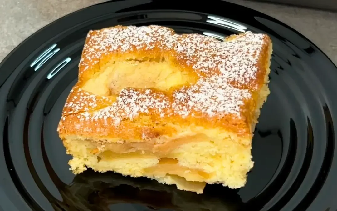 Schneller Apfelkuchen vom Blech
