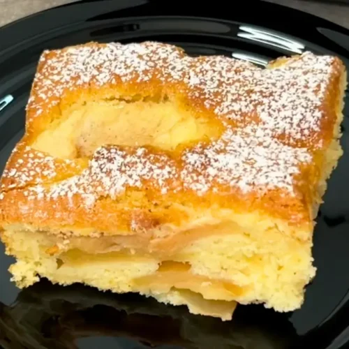 Schneller Apfelkuchen vom Blech Rezept