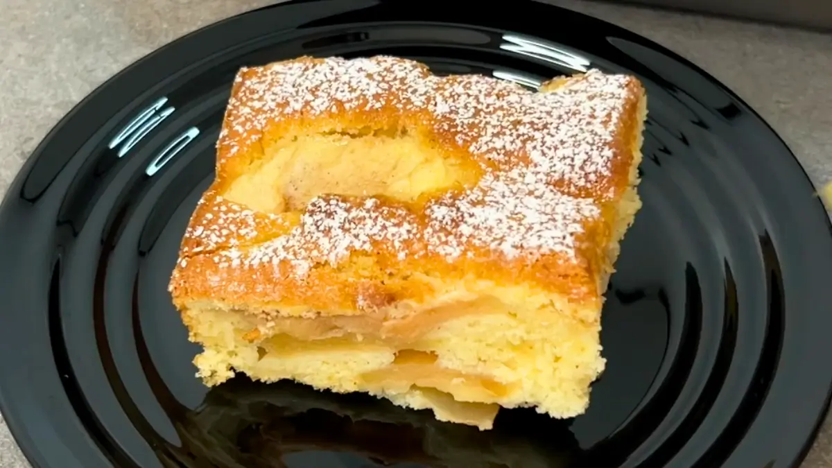 Schneller Apfelkuchen vom Blech