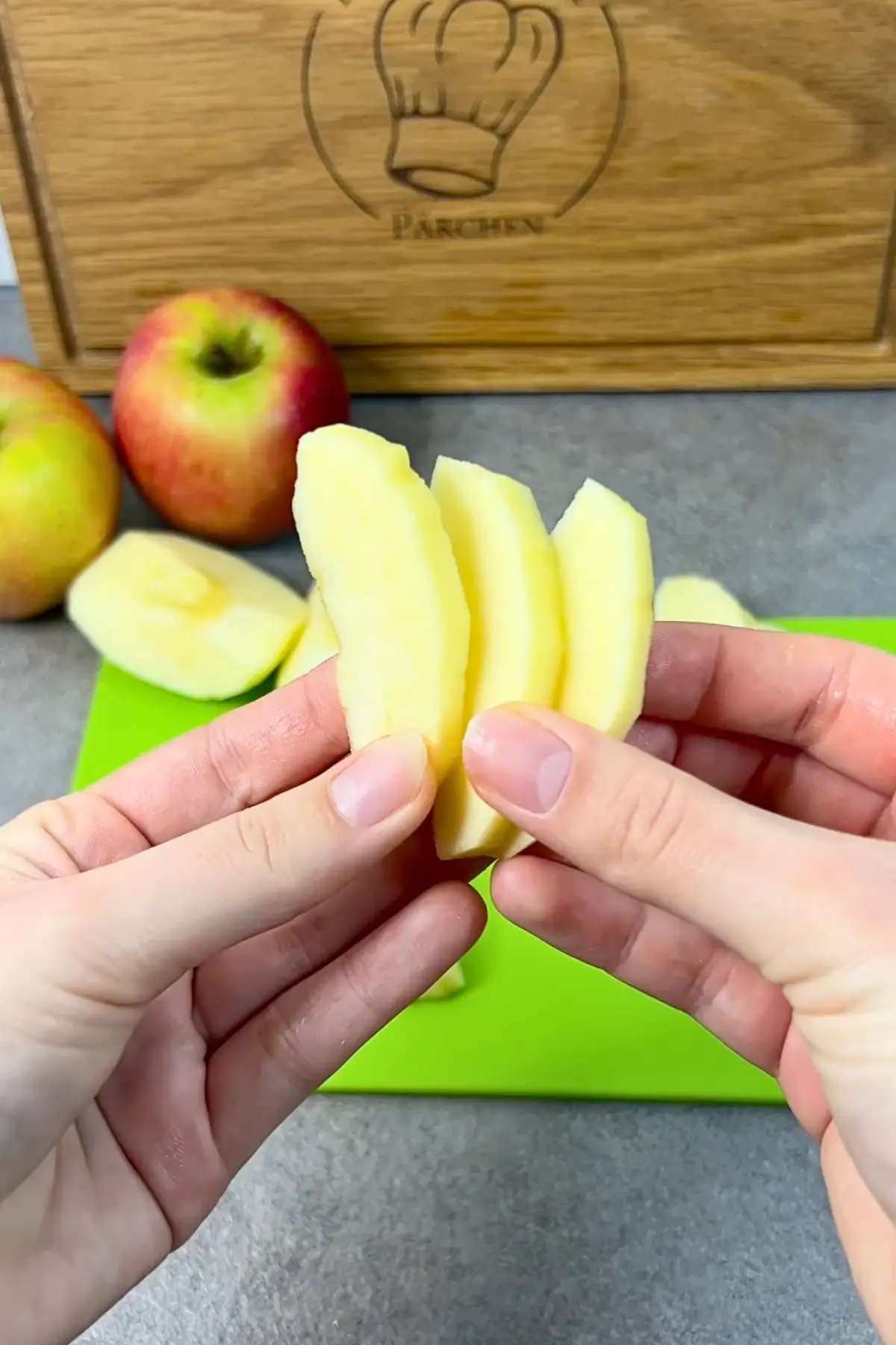 Apfelkuchen Rezept vom Blech